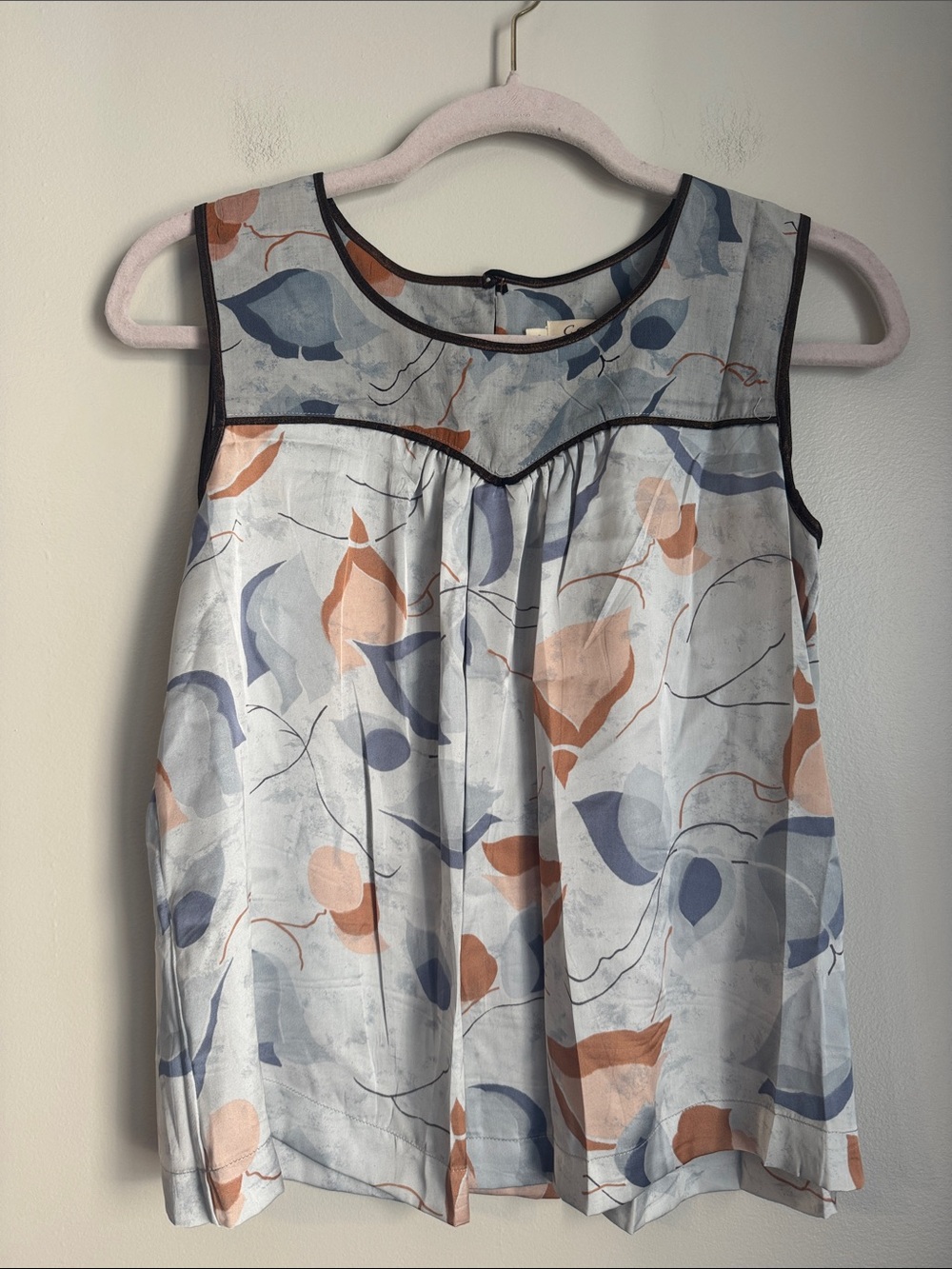 Cotelac Sleeveless Blouse